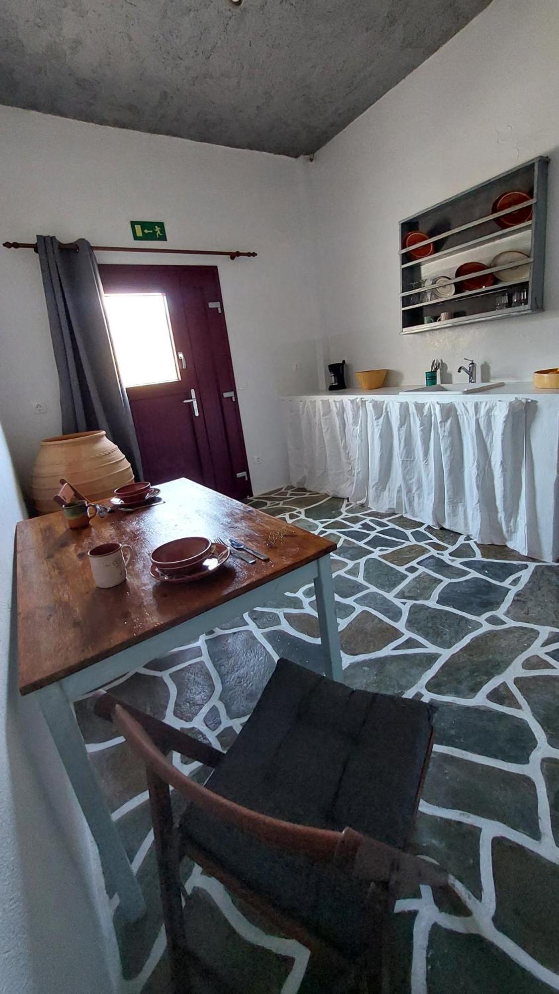 Styfilia Beachfront Apartments Platis Gialos  Екстериор снимка